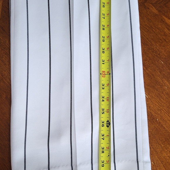 Talbots White Wide Leg Pants with High-Waisted Design.Size 10 - Picture 6 of 10